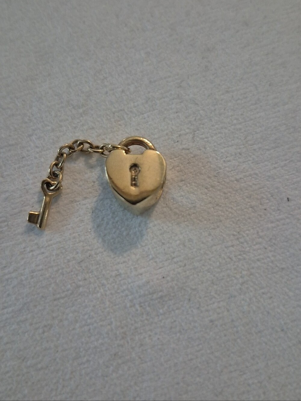 Pandora 14K solid gold retired rare Key to my Heart